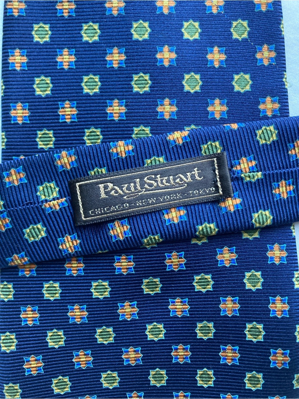 Paul Stuart Geometric Silk Hand Made USA Mens Tie Blue Multicolored 4.25x57 - Picture 3 of 4